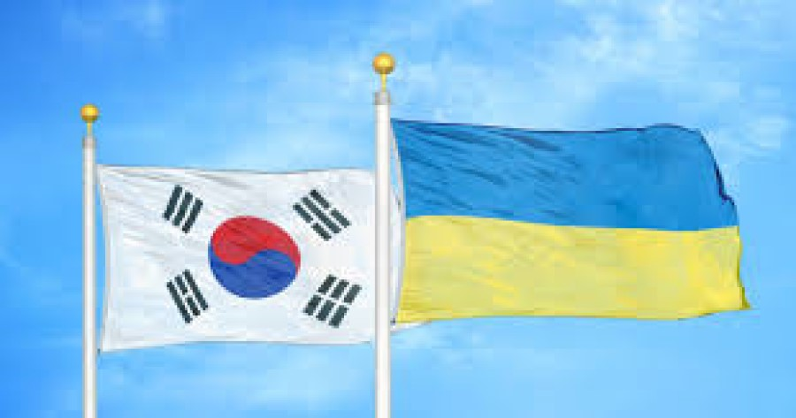 TheLatestReport's tweet photo. South Korea’s foreign ministry summoned Ukraine’s acting ambassador on Monday to protest against Kyiv’s disclosure of the transfer of captured North Korean soldiers to South Korea and demanded an official explanation and apology.

#SouthKorea #Ukraine https://t.co/yrGDScXKOr
