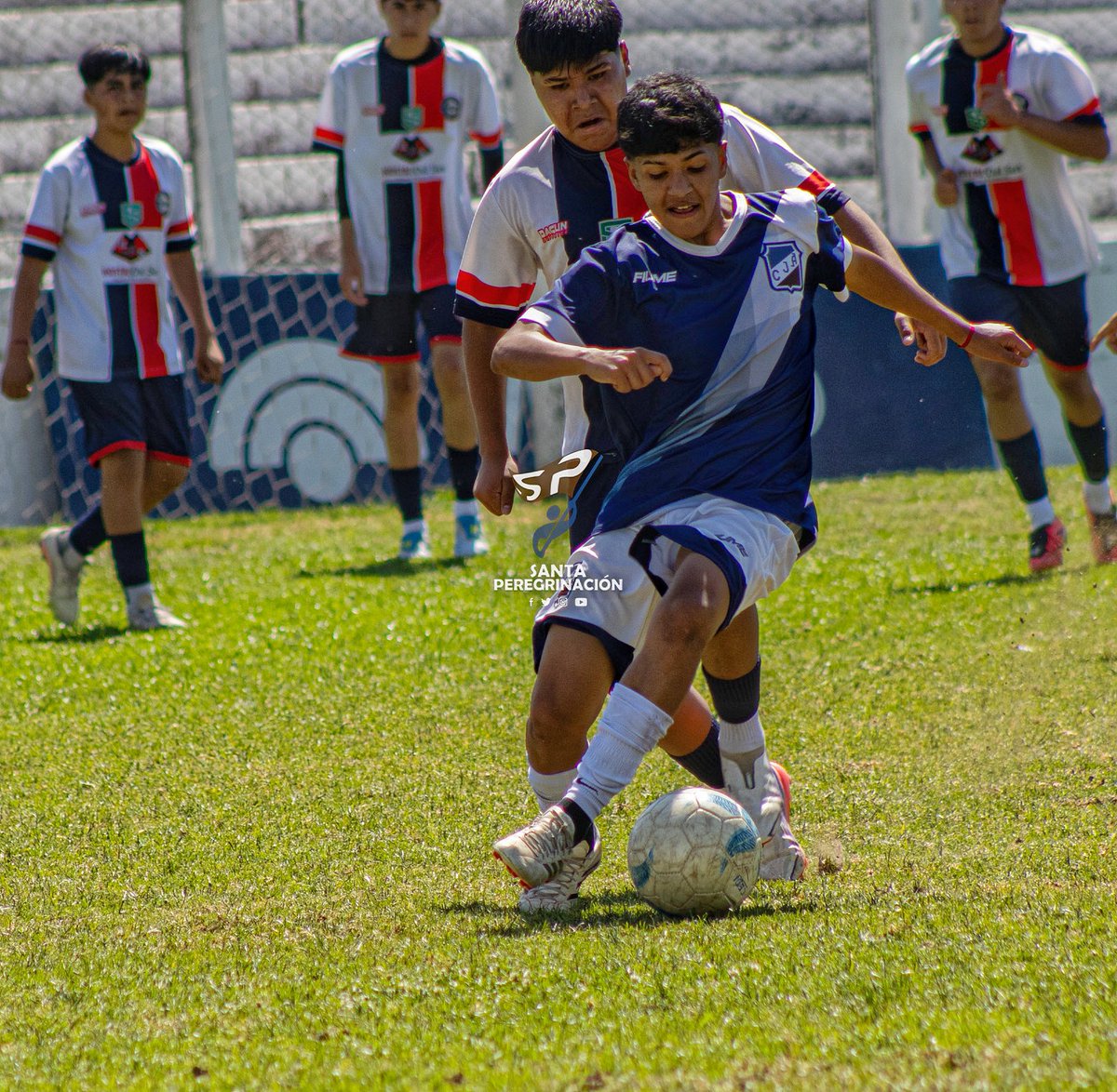 SiempreConVosJA's tweet photo. #DivisionesMenores🏆 | #CopaDeOro

[Fecha 4]

📌 5ta: #JuventudAntoniana 6 - #CEDI 2.

⚽ (Daniel Beltrán / Nahuel Burgos / Mariano Leiva x2 / Ángel Aramayo / Fabrizio Torino )

#VαɱσʂAɳƚσɳιαɳσ💪 https://t.co/bnkJDFTiW2