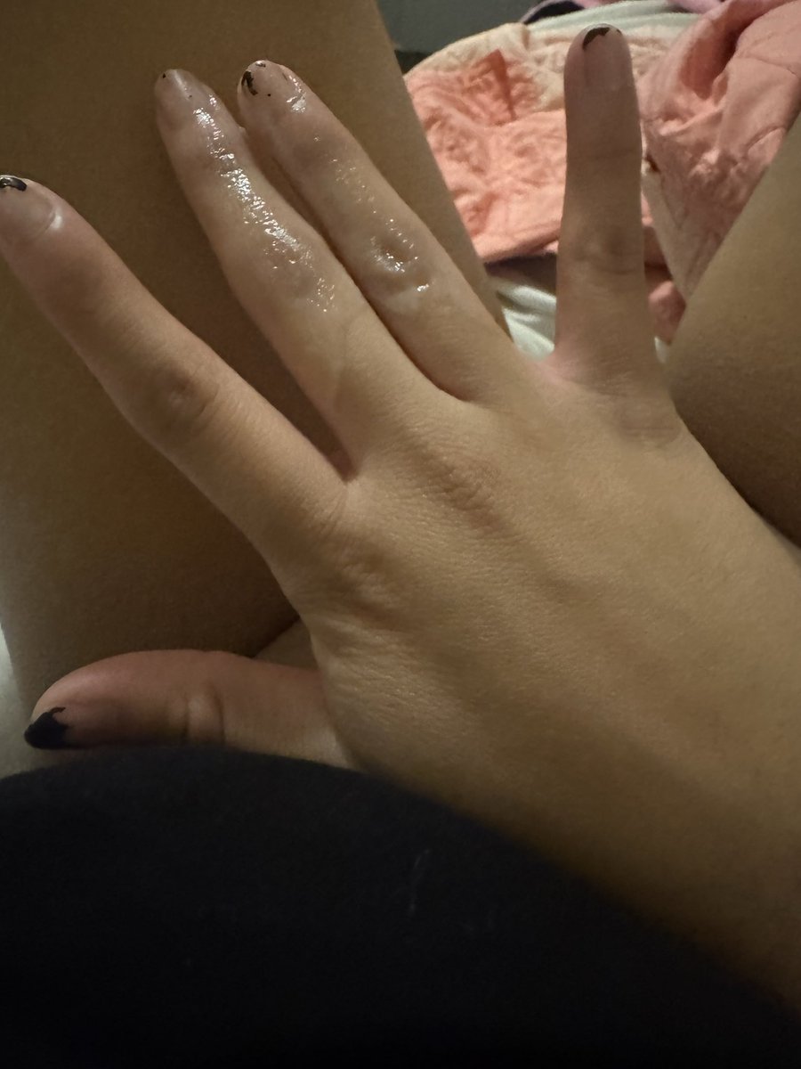 meowljuana's tweet photo. hands r sticky nd moist:p #egirl #cnc #cute https://t.co/61xPjtWAhl