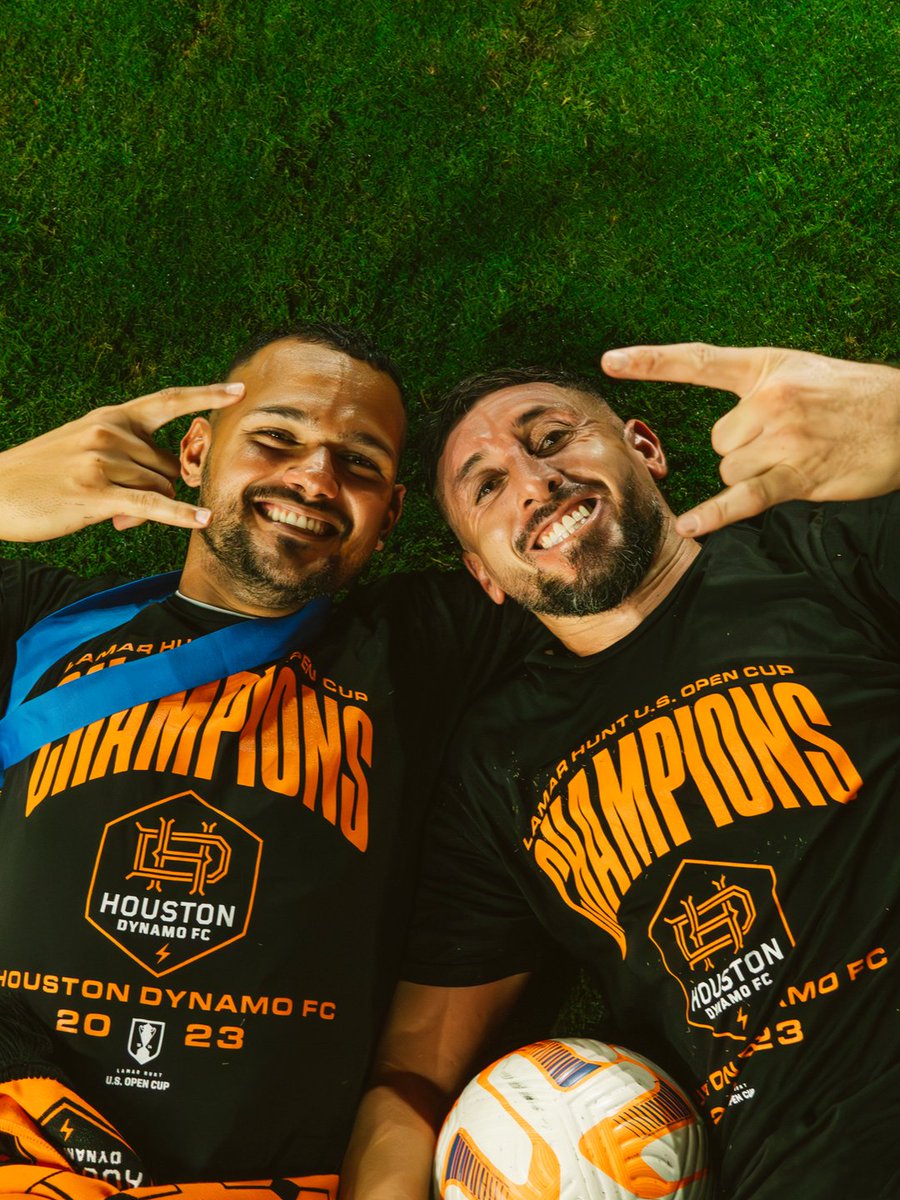 HoustonDynamo's tweet photo. 150 times he repped the badge. 150 times he repped our city. 150 times Capi left it all out there.

Congrats on 150 Dynamo appearances, Artur 🧡 https://t.co/7ALmesCpe8