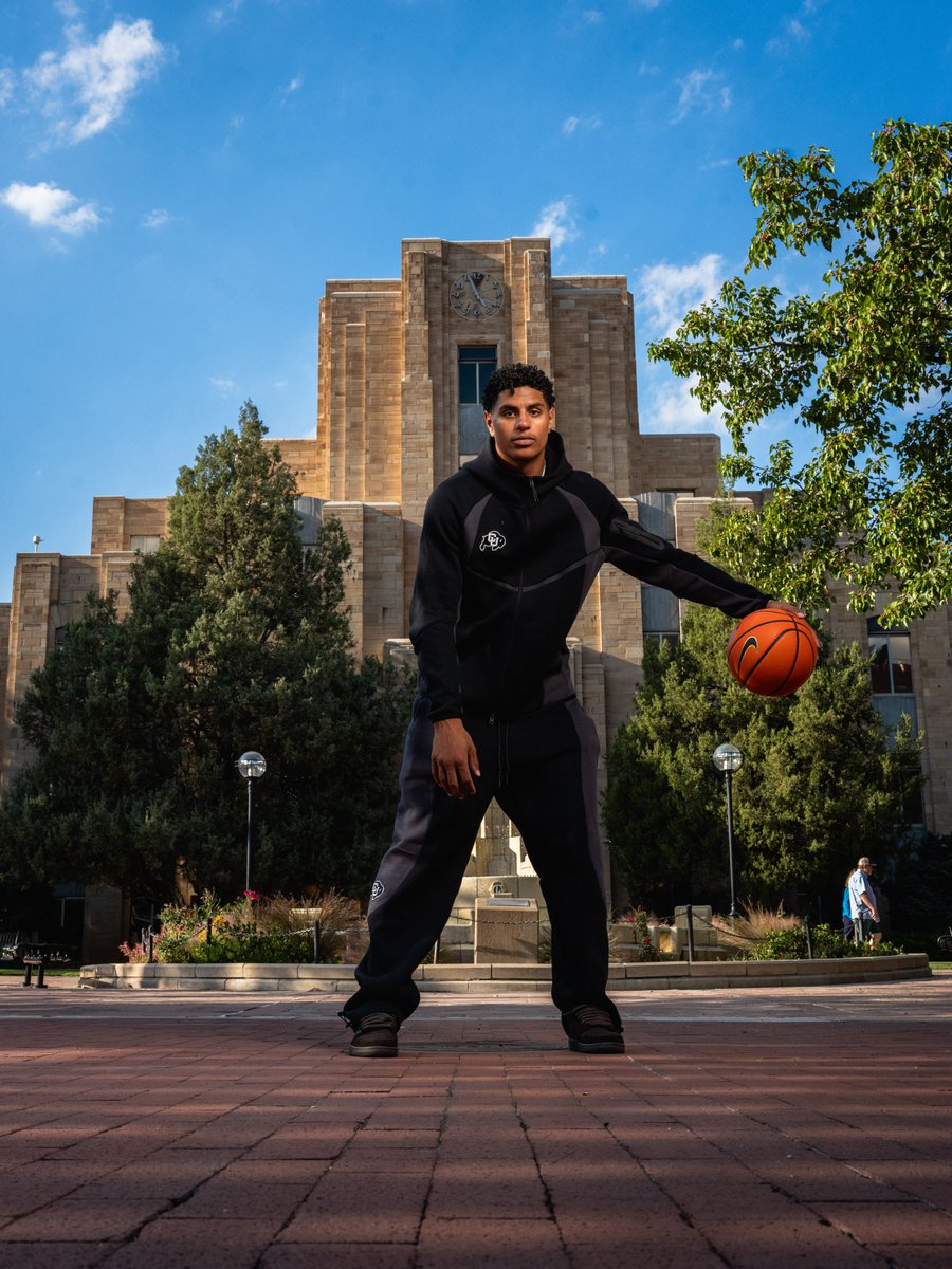 CUBuffs's tweet photo. There’s a SLAMpede on the way 🔜

@CUBuffsMBB x @CUBuffsWBB 

#GoBuffs 🦬 https://t.co/SOPapGoK74