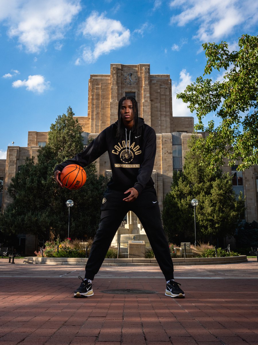 CUBuffs's tweet photo. There’s a SLAMpede on the way 🔜

@CUBuffsMBB x @CUBuffsWBB 

#GoBuffs 🦬 https://t.co/SOPapGoK74
