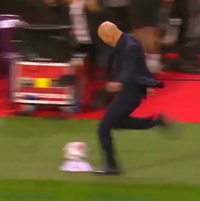 FabrizioRomano's tweet photo. 😁🇫🇷 Zinedine Zidane after Michael Olise’s goal for the second win in a row with France. https://t.co/46EBiYuhT9