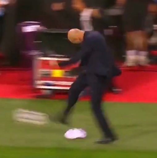 FabrizioRomano's tweet photo. 😁🇫🇷 Zinedine Zidane after Michael Olise’s goal for the second win in a row with France. https://t.co/46EBiYuhT9