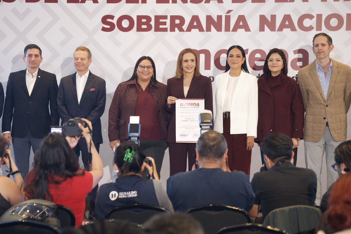 CitlaHM's tweet photo. Más mujeres organizando, tomando decisiones y encabezando los grandes retos de nuestro país ✊🏽 

Felicidades a @claraluzflores, nueva Coordinadora Estatal de Defensa de la Transformación y la Soberanía Nacional en Nuevo León. 

¡Que no pare la transformación! 💜 https://t.co/MoVdAI0Ao1