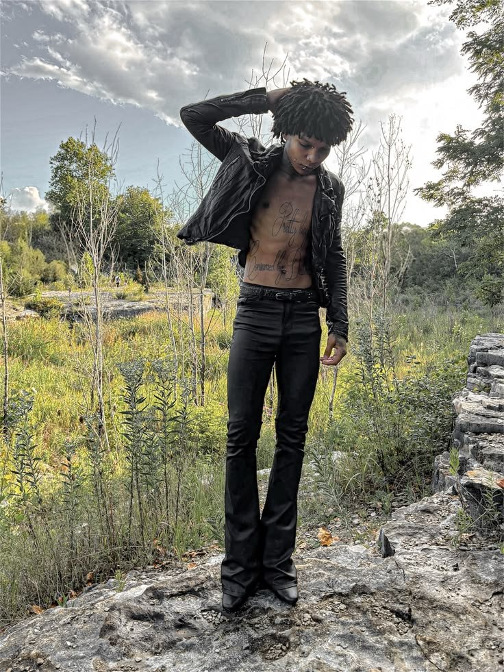 hungry_b0nes's tweet photo. Dark/Creepy/Alt/Masc/Nonbinary thinspo for edrtwt #ricecaketwt 
           ✿˖°☆.𓋼𓍊 𓆏 𓍊𓋼𓍊.☆.☘︎
A thread, pics are from Pinterest https://t.co/Tx7QklDxJb