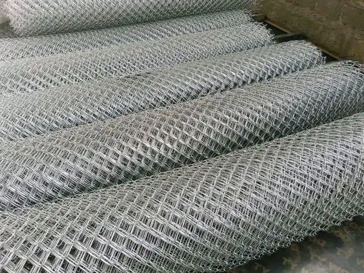 NjokiShantello's tweet photo. WE SELL QUALITY STEEL &amp; CEMENT. 
• D8-@450/= 
• D10-@750/= 
��� D12-@1020/= 
• D16-@2050/= 
• D20-@3500/= 
• D25-@5750/=
• Binding wire-@3000/=
• Hoop Iron-@2100/= 
• Simba Cement 550/= 
• Bamburi cement 700/=.
☎️0107372612
Whatsapp 0107372612 https://t.co/X2yQhWJ2ne