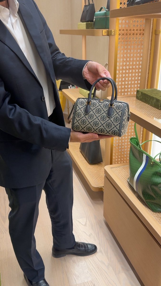 njla_m0's tweet photo. "ماتيسر من الشوبينق "
🛍️🪄 https://t.co/C8mhnBxG3l
