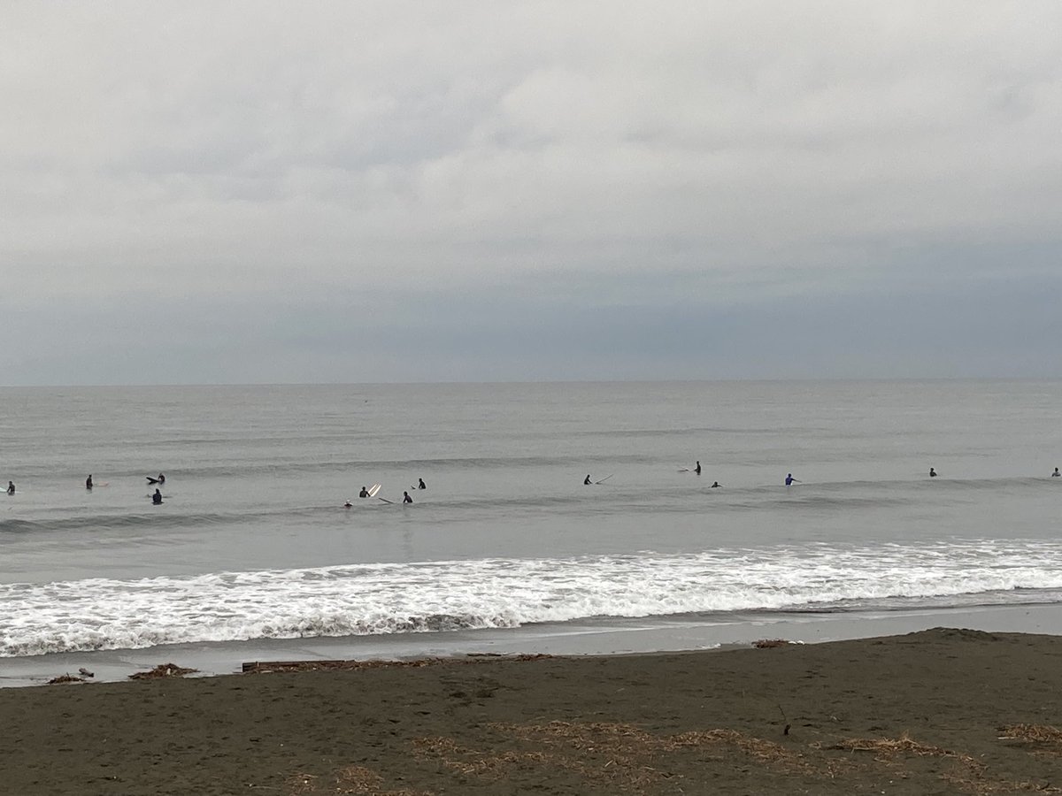 ISLANDSTYLESUCD's tweet photo. おはようございます！コシハラの遊べる波あります。良い一日を！🤙

※カリフォルニア発『STORM BLADE』フォロワーさん割引！🤙
https://t.co/LXU6QvWulE

クーポンコード『2021』を入力すると割引に！
#湘南 #サーフィン #stormblade #surfer #鵠沼ライブカメラ #鵠沼 #波 #波情報 #波動画 https://t.co/RYs7kvJ7Ug