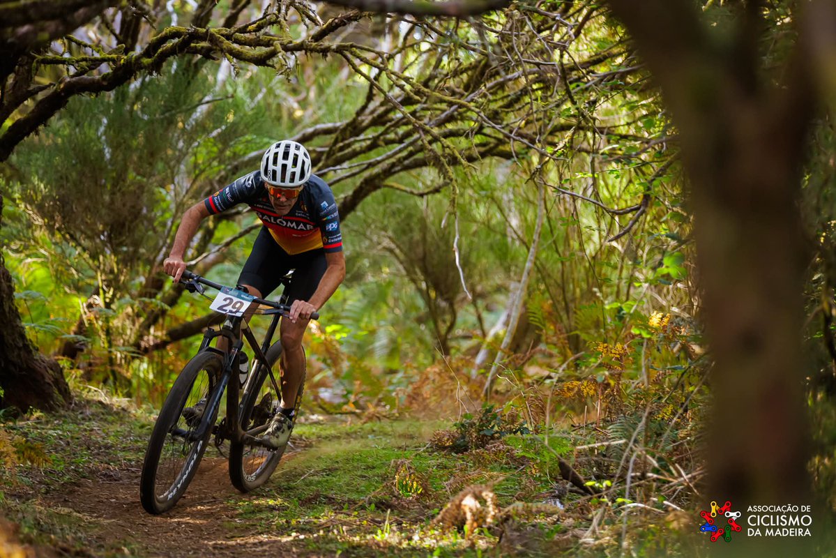 luis_roxa's tweet photo. #xco #crosscountry #mtb #btt #adgalomar https://t.co/ZiUbHxi4fa