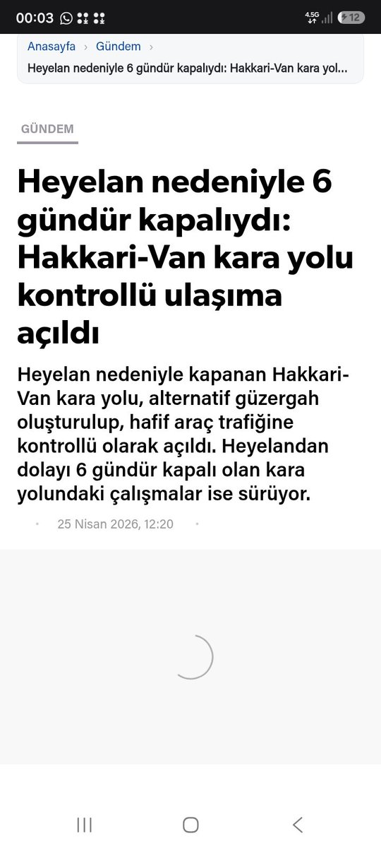 serdal59500's tweet photo. @elodino Kahpesin oğlum bunlar sizin aşiretin makineleri mi vali bir gün ayrılmamış ordan videodaki askerleri bilerek kadraja almıyor senin gibi kahpe çünkü çeken kişi. Yardım eden halktan ALLAH RAZI OLSUN araba kazasına 20 kişi koşuyor koca heyelana mı yardım etmeyecek halk https://t.co/7Z0H7oenqR