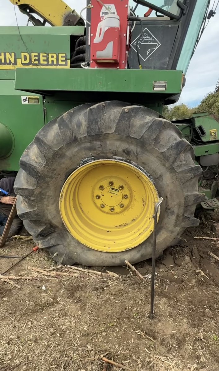 BlakeGendebien's tweet photo. Harvest doesn't always go according to plan. Today, that meant a flat tire on the chopper.

As a farmer, I deal with problems in the field every single day. When something breaks, you roll up your sleeves, grab some tools, and make the repair. 

No BS, no bickering. Just getting it done. 

That's the kind of leader I'll be in Congress.