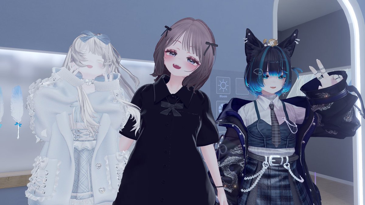 ryochi_vrc's tweet photo. @VRCmay00 楽しかった！！また遊ぼうね～～
デスクトップでポーズとるの難しくて視線とか外してるけど自分がとったのも貼っときます😆 https://t.co/4YWhsKGx7E