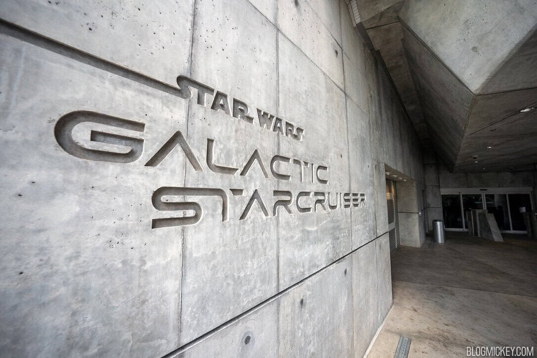 sw_holocron's tweet photo. Former Disney CEO Bob Chapek says the Star Wars hotel Galactic Starcruiser was closed because Bob Iger tied the hotel to Chapek’s time in charge. https://t.co/63d9p3eko3
