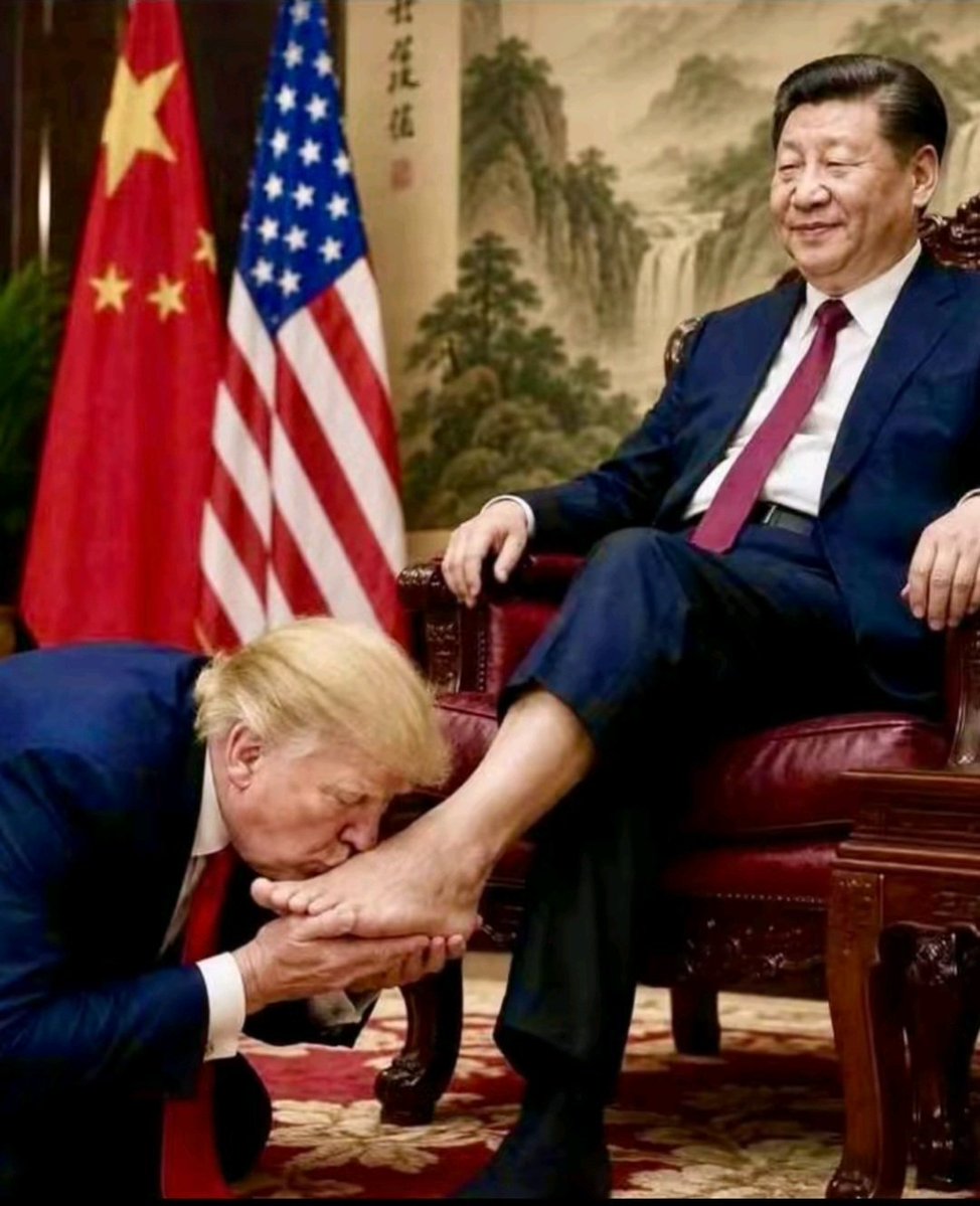 plapchuk's tweet photo. @Acyn China is good for trump because trump kissespecially XI ass. And as we all seen bows to him. https://t.co/vMhj0EsOcd