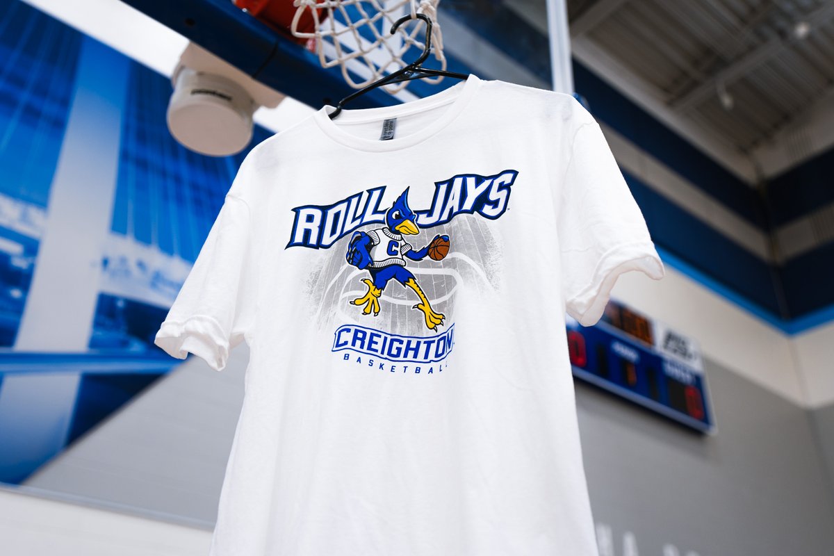 gocreighton's tweet photo. Fall is here! Looking to grab some vintage or Sporting Billy gear? Check out @LawlorsCustom and support local business!

Link: https://t.co/IWZQKFe3ga

#GoJays https://t.co/zDKW7WXdKe