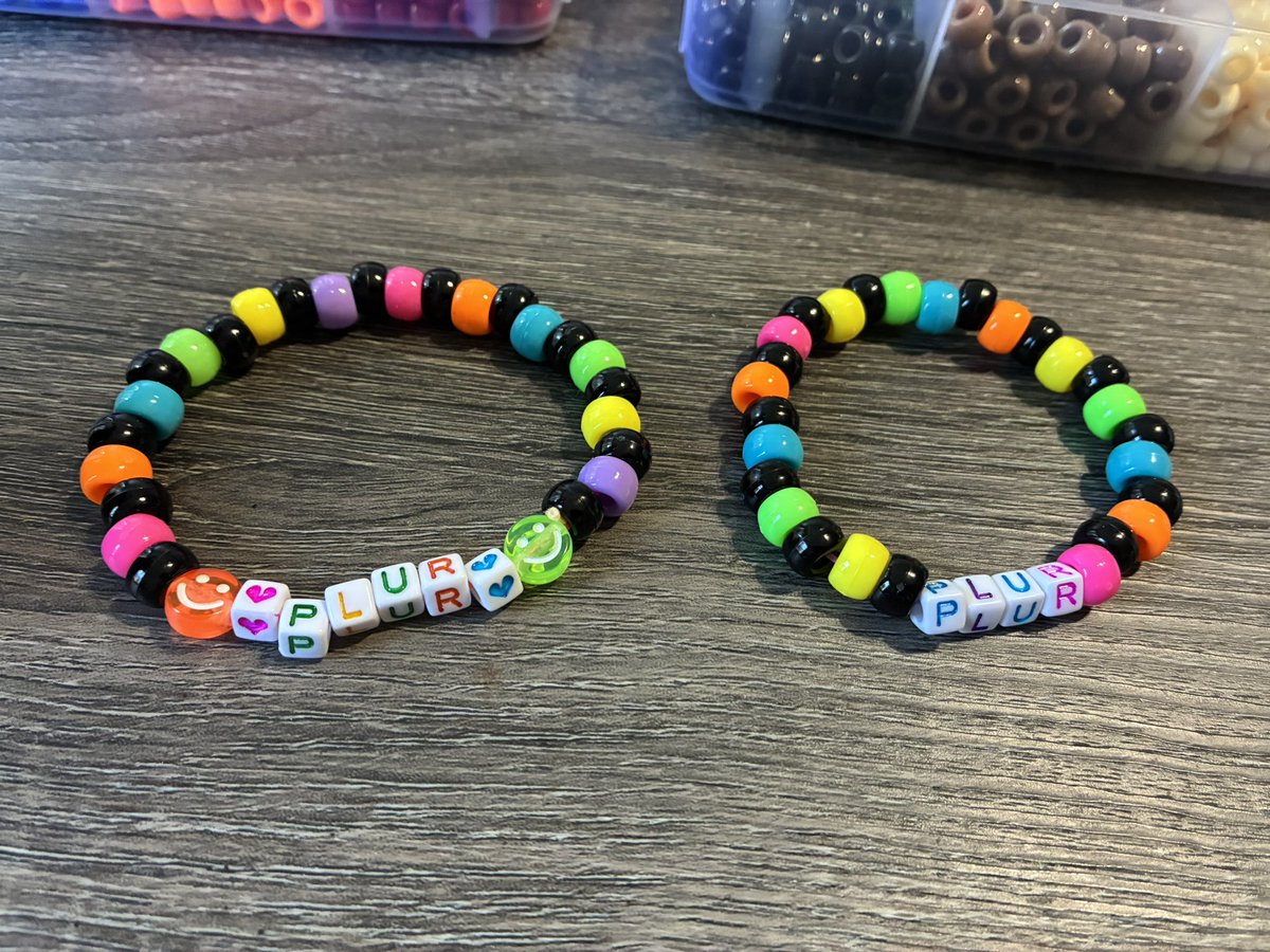 witchv0mit's tweet photo. #plur https://t.co/x8TV2CRqth