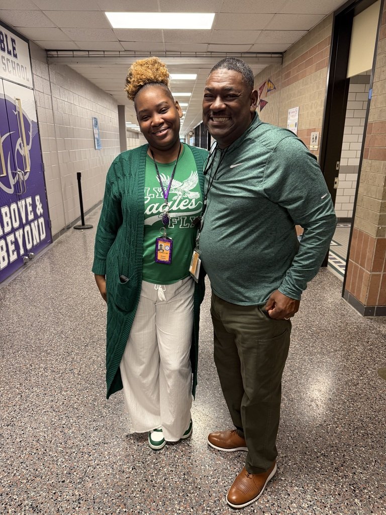 HumbleISD_HMS's tweet photo. 💚💛 We kicked off Start With Hello Week today! Our Wildcats wore green and yellow to promote kindness, inclusion, and the importance of making everyone feel welcome. Together, we can make sure no one feels alone!🐾
#StartWithHelloWeek #HMSWildcats #ChooseKindness #AboveAndBeyond https://t.co/OLPvMOvpaH