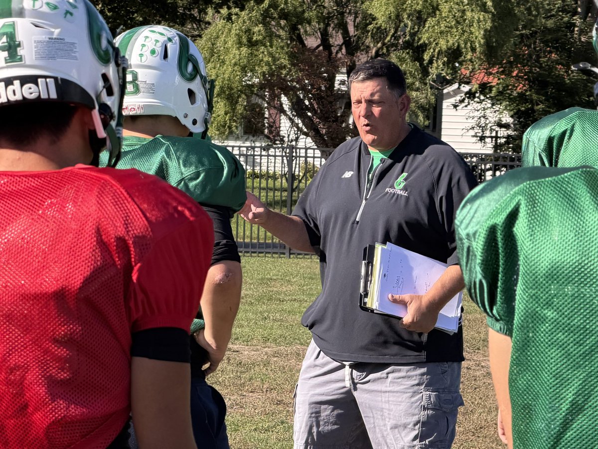 ChuckFreeby's tweet photo. Great to spend time with Justin Bogunia and @long_green_line today as they prepare for Buchanan Friday night on Sports Michiana! https://t.co/nCNQxZ8TAy