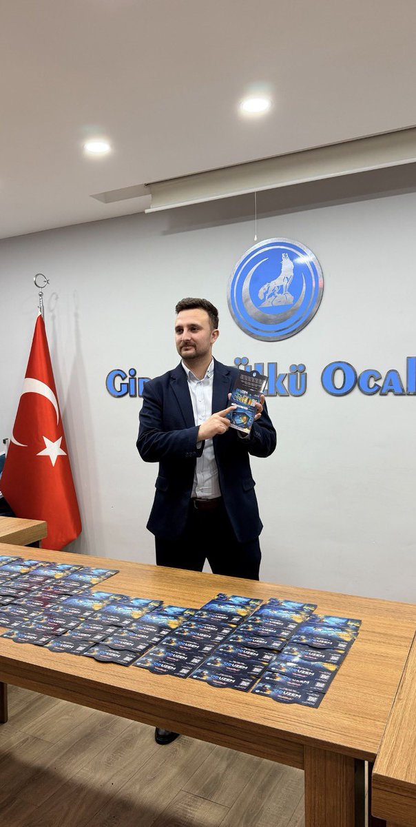 TurkesUmut's tweet photo. Ülkü Ocakları Eğitim ve Kültür Vakfı Genel Merkezimiz tarafından hazırlanan ÜOUZEM’i lise ve ortaöğretim öğrencilerimize tanıttık.

sınıftan 12. sınıfa kadar; 4K ders videoları, konu anlatımları ve online deneme sınavlarının yer aldığı eğitim platformumuz tamamen ücretsizdir. https://t.co/5Slop1ta4t