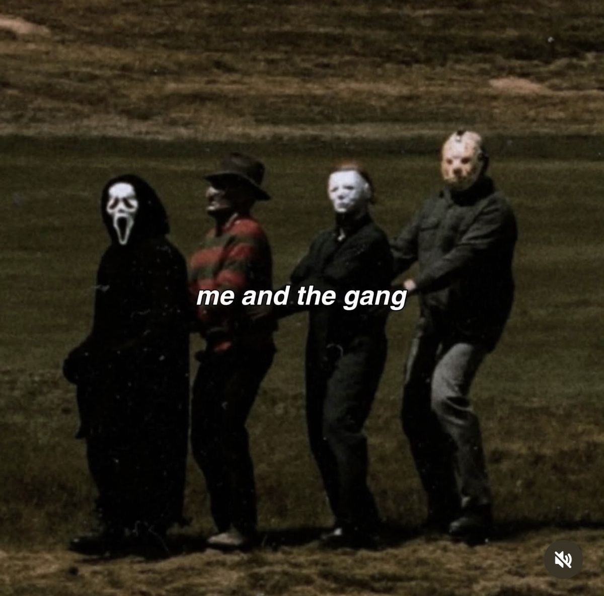 spookyxxboobs's tweet photo. heading into october like https://t.co/VSlfFCj5Ec