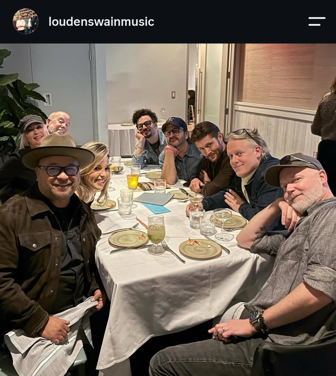 nilackles's tweet photo. @d4nneeluv Nope, it's not AI. I just cropped Jensen out of the photo. https://t.co/aUoFNypzYe