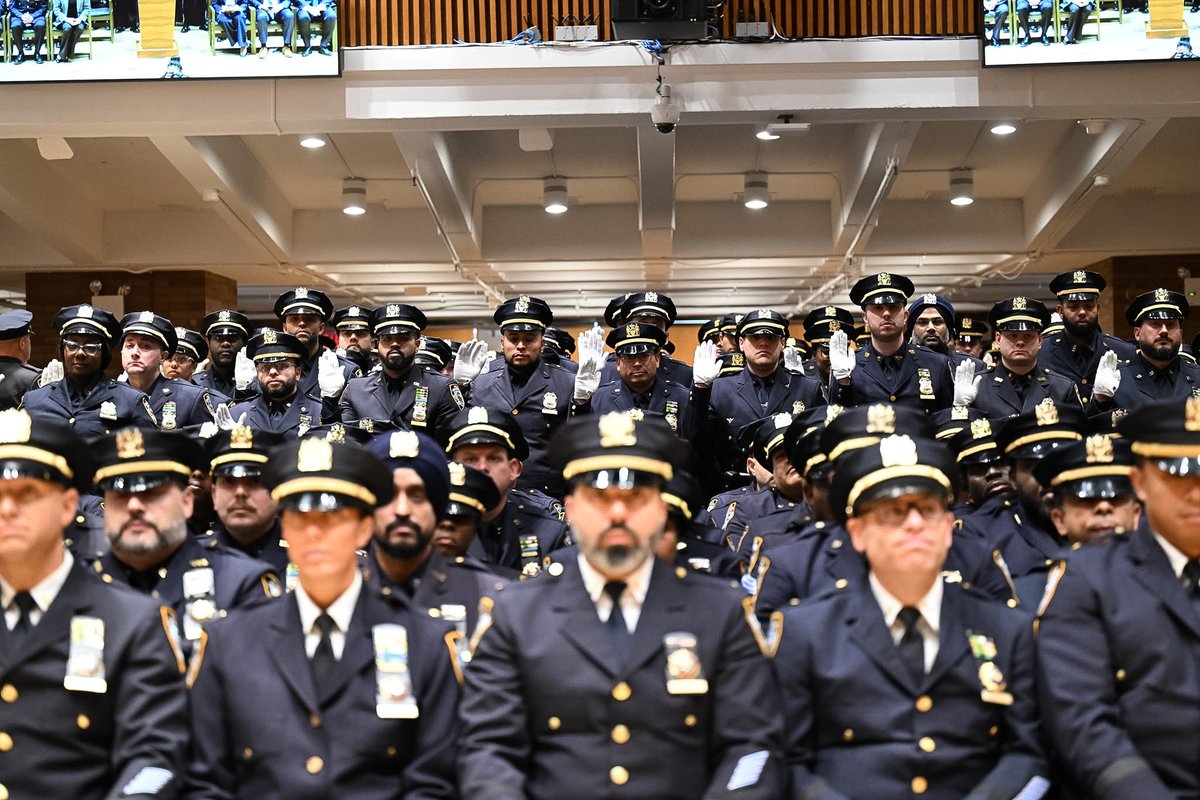 NYPDPC's tweet photo. A promotion in the NYPD is an exceptional achievement. It's a mark of excellence, and the culmination of considerable hard work, dedication, and sacrifice.

Everyone who earned this distinction today now has an even greater obligation to this department and to the city they have sworn to protect — and I know they are up to the task.

Congratulations to all the members of the NYPD who were promoted today!