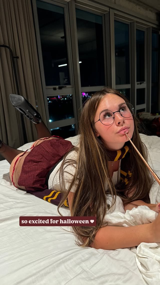 leximarvel_5's tweet photo. So excited for Halloween 🪄
#halloween #harrypotter #costume #explore https://t.co/YHhBoc245c