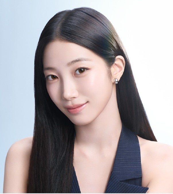 lpopchartmaster's tweet photo. #KAZUHA is appointed as the new brand ambassador for ACUVUE DEFINE, a contact lens brand

— This marks KAZUHA’s first time serving as an ambassador for a contact lens brand. https://t.co/Cl8zX2GPd2