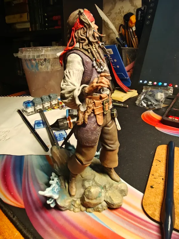 Sobaka_FPS's tweet photo. My new figurine of Captain Jack Sparrow.

Since Sea of Thieves has tie‑ins based on the Pirates of the Caribbean universe, I decided to buy the figurine and painted it myself.

#SeaOfThieves #BeMorePirate @SeaOfThieves https://t.co/HjmhEGrCA0