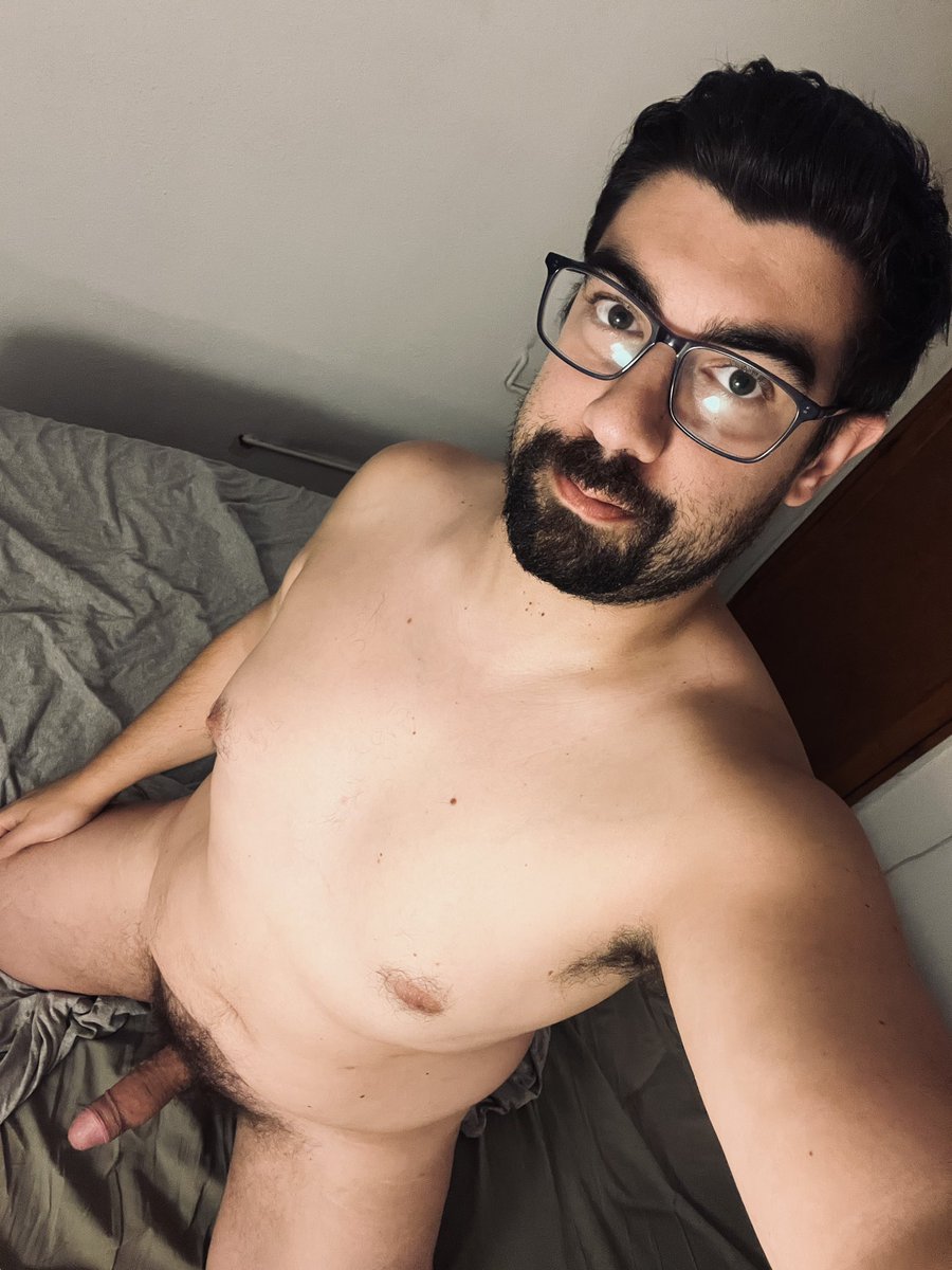 alexdp_93's tweet photo. Buenas noches! ¿Sabes que es lo que me pone mucho también? 🥵🤭😳😏
#gayboy #gayespaña #gay #hardon #ereccion #hardcock #polladura #hairycock #pollapeluda #closeup #dickandface #pollaycara #cockandface https://t.co/iOysLiExBN