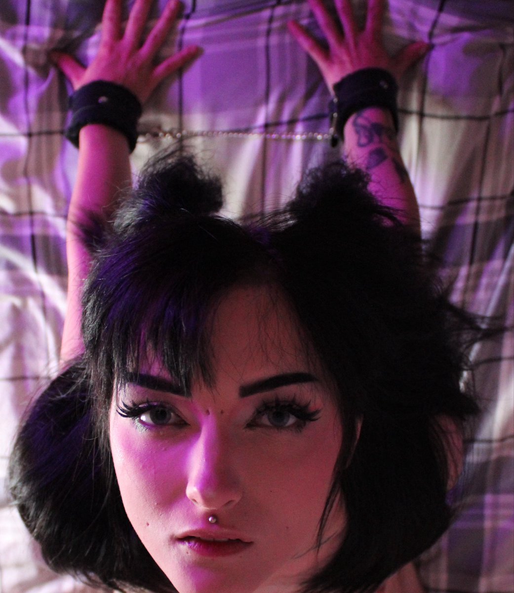 Starbunnyaster's tweet photo. ˚₊‧꒰ა ♡ ໒꒱ ‧₊˚

https://t.co/ehEDUV4Cgw

#bdsmِ  #girl #egirl #nsfw #nsfwㅤㅤtwt https://t.co/Lef5yQPx5X