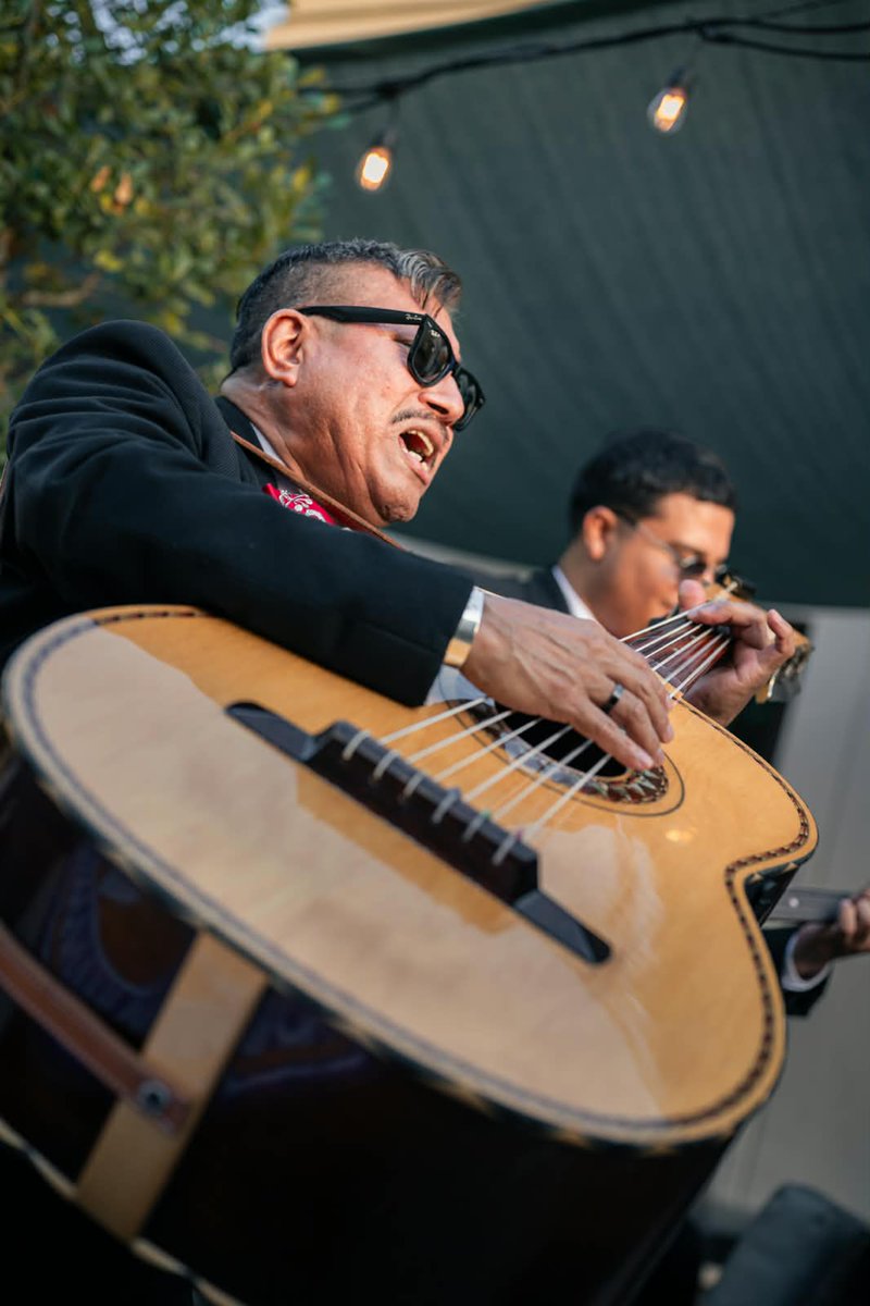 GrottoItalian's tweet photo. 🇮🇹🤝🇲🇽 A mariachi band recently brought the sounds of Mexico to the Grotto patio, and we loved every minute of it. Houston is a city where cultures, traditions and great food come together every day. https://t.co/r2MBZxChp1