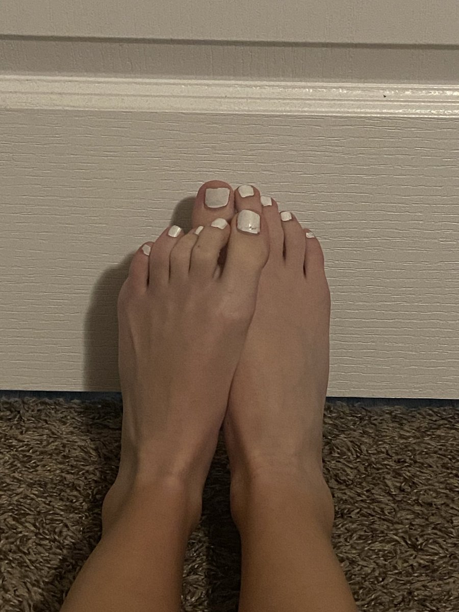 jop5jpi's tweet photo. Need some buyers plsss dmm no scams I’ll help u if u help me #footfetısh #feetfetısh #feetworshi̇p #feetfetıshly #feetcontents #feet https://t.co/hPKzEhxBHr