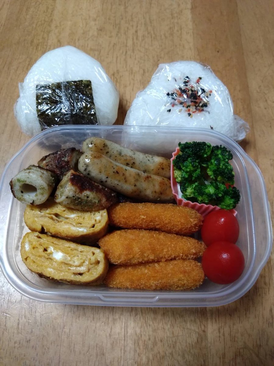 silver_vine_3's tweet photo. ９月29日ダンナのお弁当

また身内の不幸でしばらく離れておりました⋯。

今日からお弁当も再開です。

冷凍食品に助けてもらったお弁当になります😅

#お弁当記録
#おべんとう
#旦那弁当 https://t.co/ZW4IECyNqn