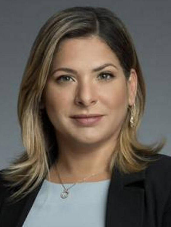 LulaoRei's tweet photo. O que o Lula poderia fazer na hora do Debate da Globo?
Tenho uma sugestão: Poderia dar uma entrevista para a Daniela Lima.
O que acham? https://t.co/pIcxPNR57e