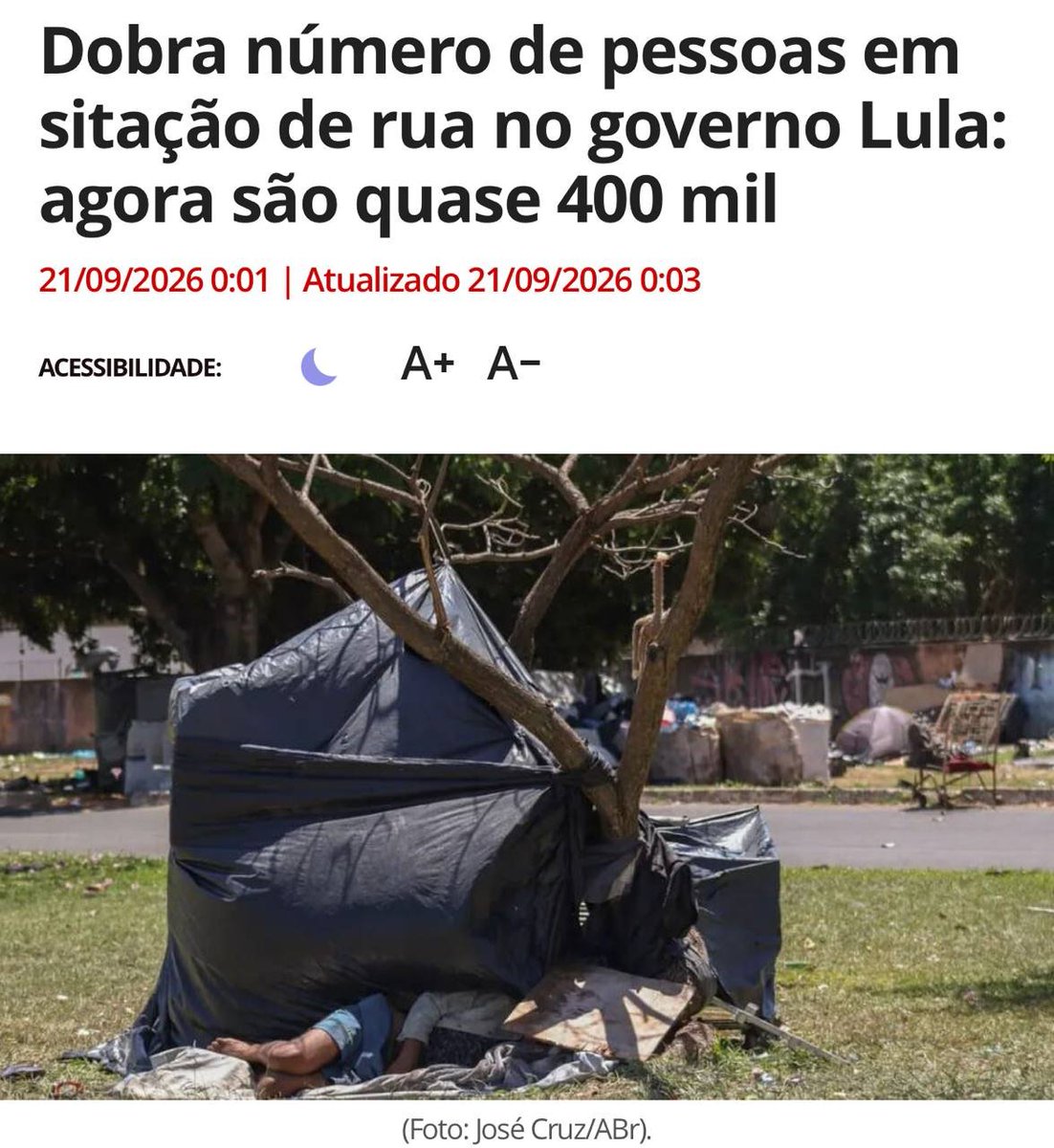 RafaelFontana's tweet photo. Dobra o número de mendigos no governo Lula. A miséria nunca foi tão alta no Brasil. https://t.co/NYPrZEBmsk
