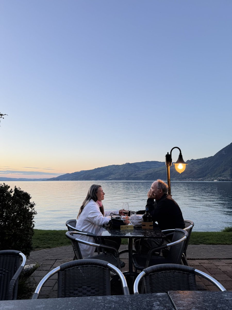 _2aol's tweet photo. 🇨🇭
🚲🏔️🌄🌅 https://t.co/pGgL2SNhKk