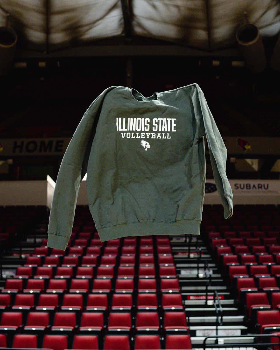 RedbirdVB's tweet photo. PACK THE ARENA🤩

The first 150 students to show up to our match against Bradley on October 6th will get this gray crewneck‼️ https://t.co/J1mDunVYf2