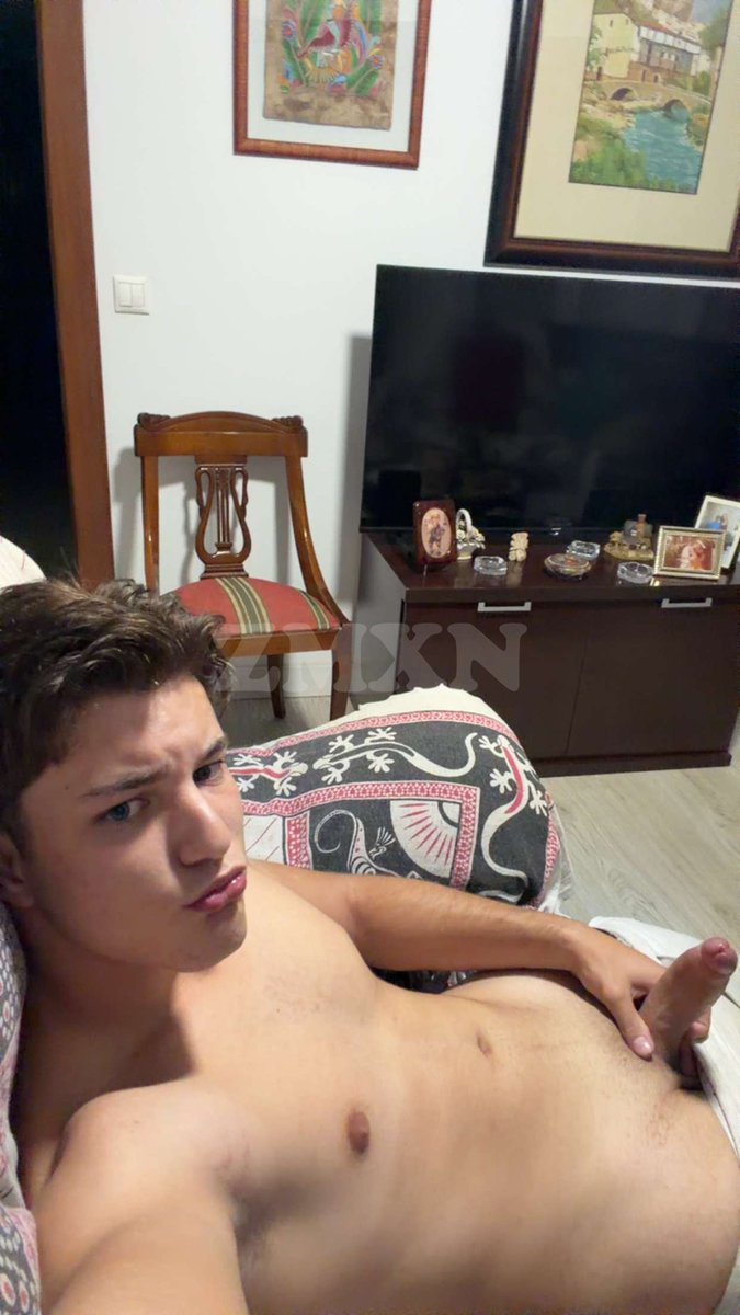 zmxn5j's tweet photo. Ufff el morrito si disfruto tremenda puñeta 🤤
𝐂𝐚𝐧𝐚𝐥 𝐆𝐫𝐚𝐭𝐢𝐬 ☆ https://t.co/IHKpThJD47

𝐂𝐚𝐧𝐚𝐥 𝐏𝐫𝐞𝐦𝐢𝐮𝐦 ☆ https://t.co/YwaJgqCLdc https://t.co/iRk4WEToJF