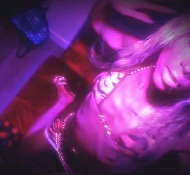 violeteloised tweet picture