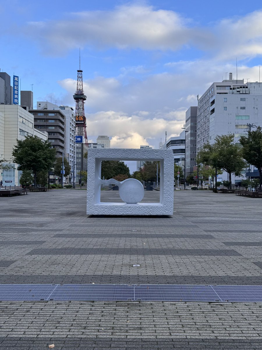 Ydamsmsm's tweet photo. やや早朝徘徊 https://t.co/mSWo6D9pbi