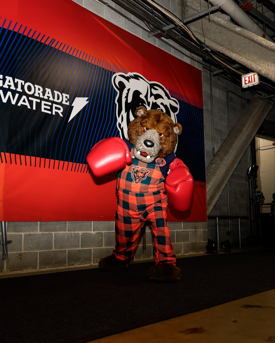 TheRealStaley's tweet photo. Walking into MNF be like 🥊 https://t.co/6l8VsIXeTK