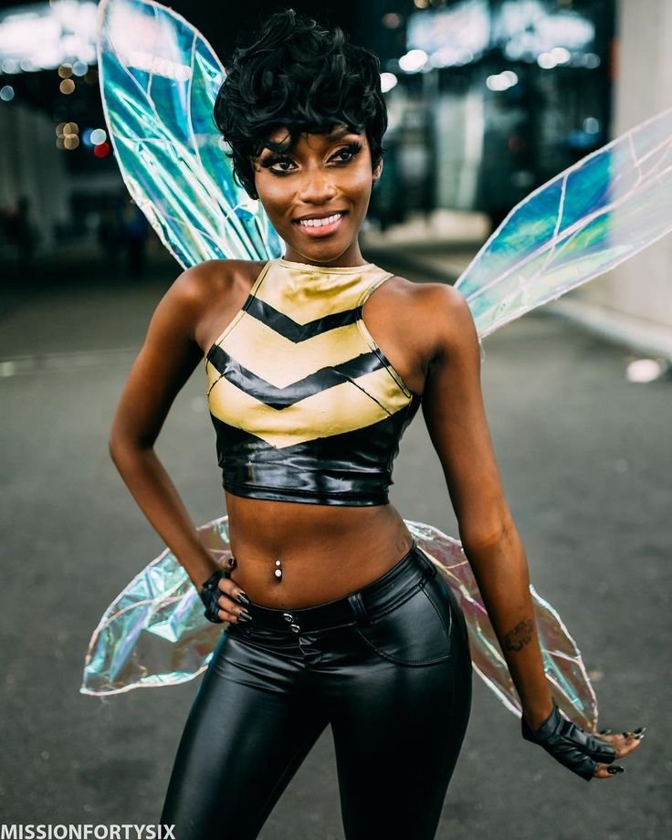 LindaLeeDanver's tweet photo. black wasp cosplayers https://t.co/SGFPg4rQ4L