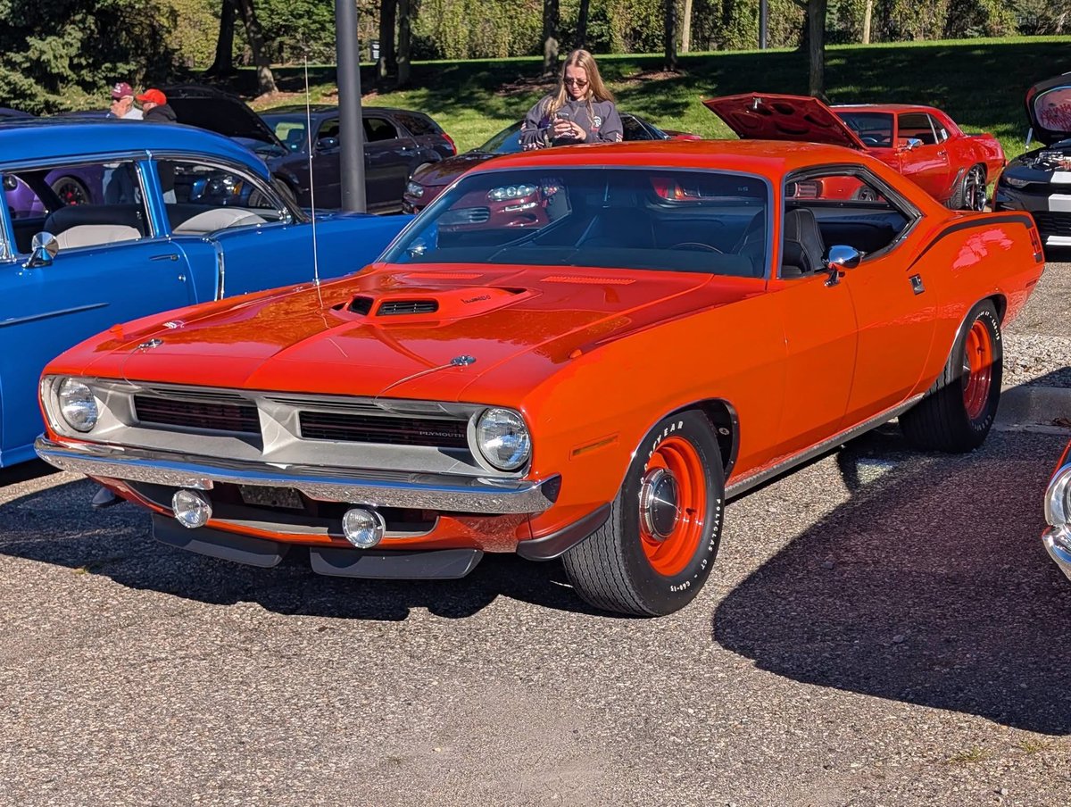 5gLee2's tweet photo. #MoparMonday https://t.co/BqXuoRyv7A