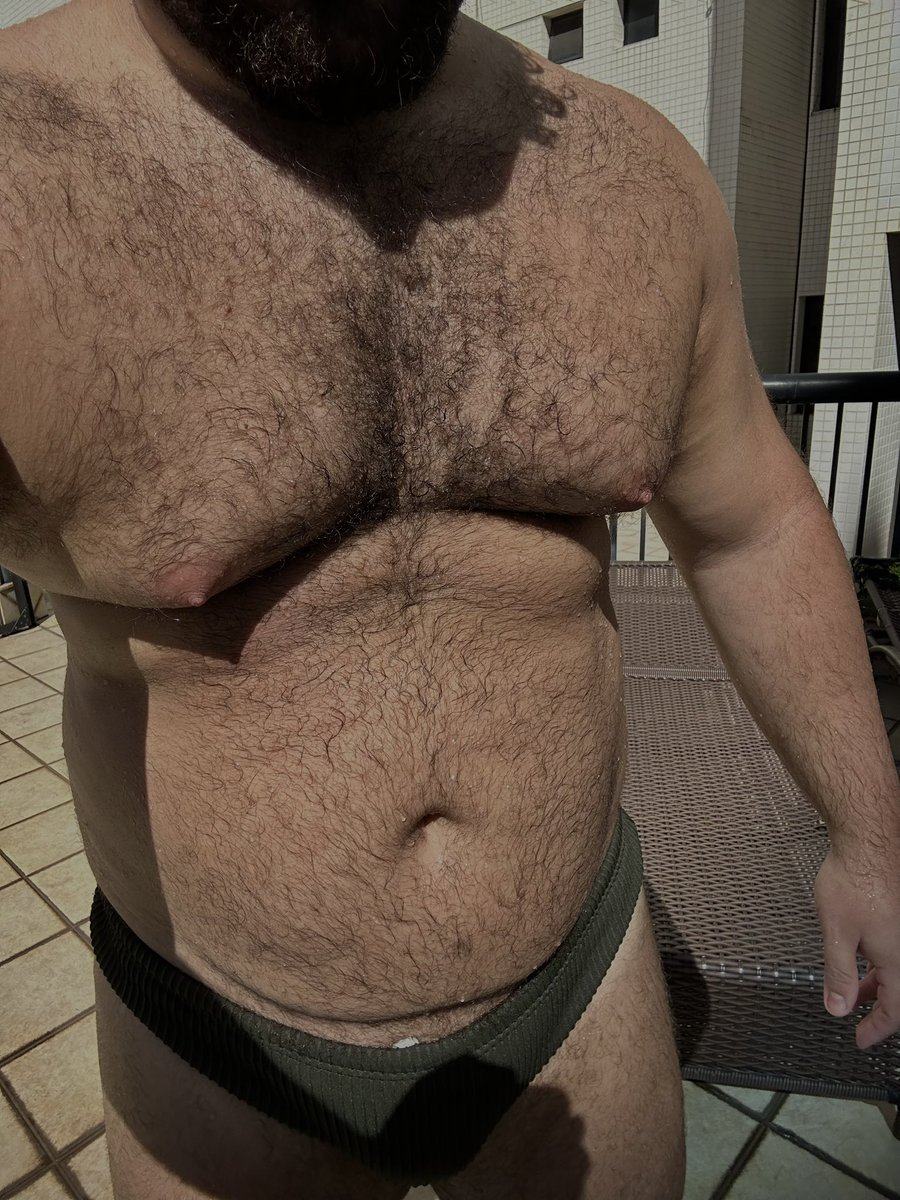 osito69aa's tweet photo. un oso tan ricooo que mejor dicho no les gustaria probar ese pene https://t.co/79ghasEum0