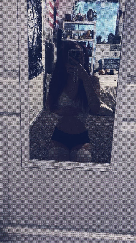 jop5jpi's tweet photo. Hii I need to earn some money will anyone help me pls dm me if so I would love to speak to you if ur willing to help a girl out  #daddy #dom #daddysgirl #littlegirl https://t.co/gUGDC66KWQ