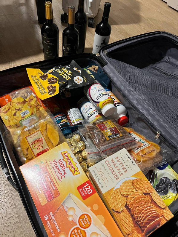 ItdrcLullaby's tweet photo. My luggage is literally a walking grocery store right now. If customs stops me, I’m just going to have to eat my way through! 😂 https://t.co/QMALp838If