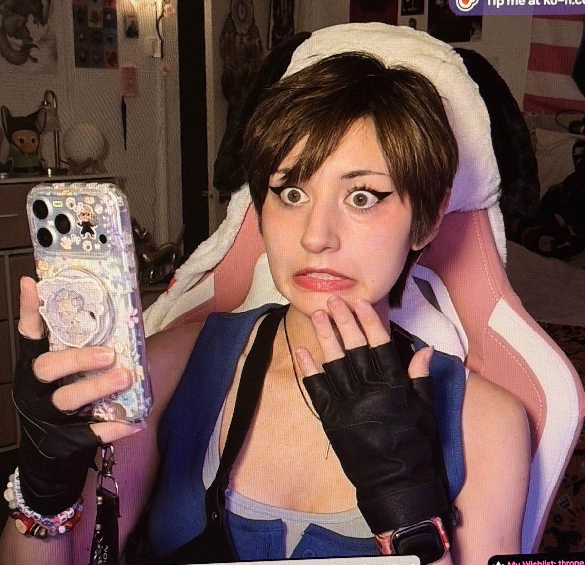 L0vergrool's tweet photo. Gloved handjob would be insane??? https://t.co/Yw2BN2jtgI