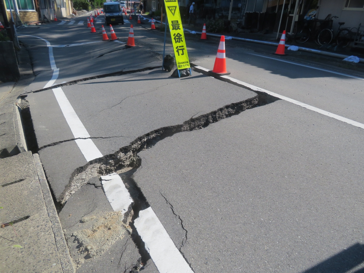 NIED_en's tweet photo. 📢Reconnaissance of the 2026 #KumamotoEarthquake is available on E-Defense👇
🔗 https://t.co/Hg2WICDhhC

From 21-23 Aug, #NIED conducted a post-earthquake reconnaissance, focusing on building damage caused by #soilliquefaction, #grounddeformation, and soil-structure interaction🔍 https://t.co/ARUxGJ0uCH